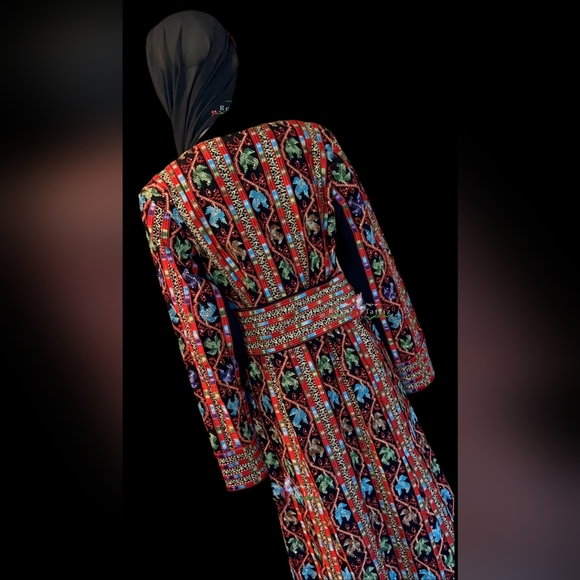 Tatreez,Long Fully embroidery Palestinian Thoub. - Picture 4 of 5